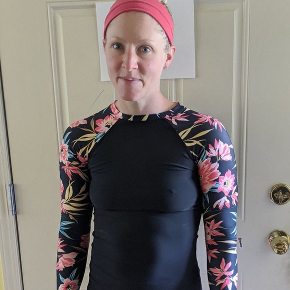 NWOT Women's Billabong Find A Way Rashguard Size S - Picture 4 of 5